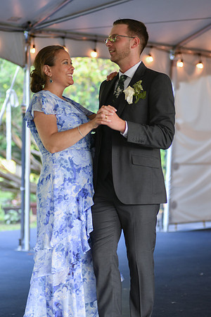 Carter & Marlah Reception [Mother Son Dance] 040