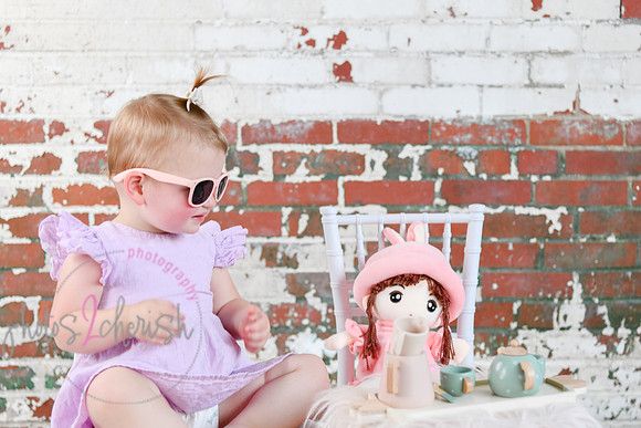 Leah [turns two] 149