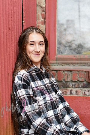 Carmella [MHS Class of 2025] proofs 044