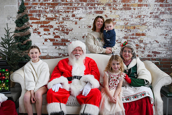 2024 Santa [Stefanik] 33
