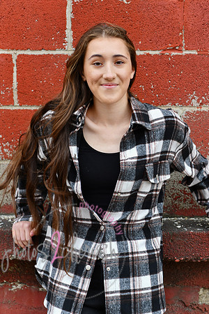 Carmella [MHS Class of 2025] proofs 053