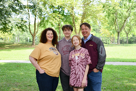 VanHo [2025] family 060