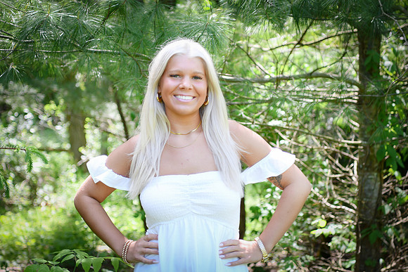 Katie [class of 2024] 026
