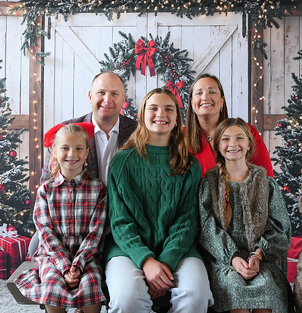 Sublett Family [Holiday 2024] 03