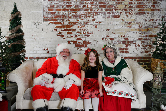 2024 Santa [Knotts] 03