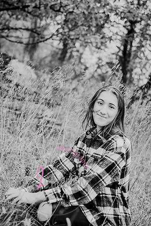 Carmella [MHS Class of 2025] proofs 020