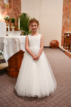 Isabel [First Communion] 038