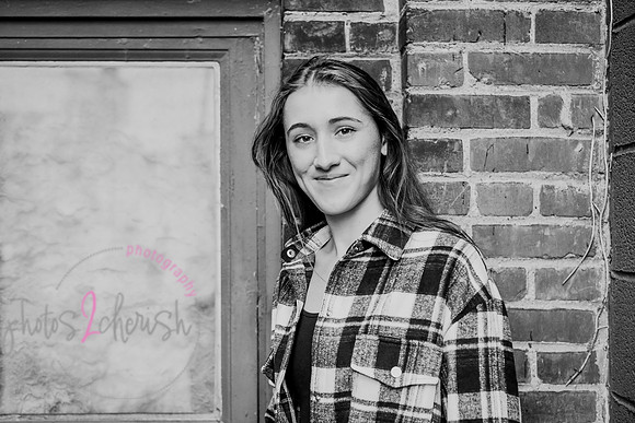 Carmella [MHS Class of 2025] proofs 033