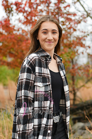 Carmella [MHS Class of 2025] proofs 004