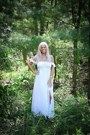 Katie [class of 2024] 023