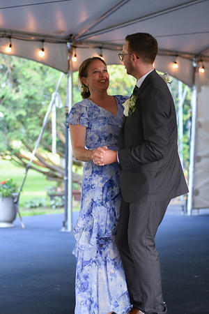 Carter & Marlah Reception [Mother Son Dance] 042