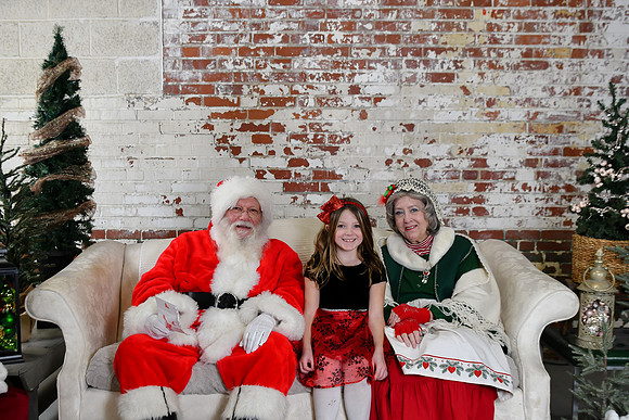 2024 Santa [Knotts] 06