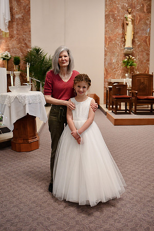 Isabel [First Communion] 089