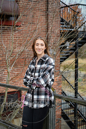 Carmella [MHS Class of 2025] proofs 077