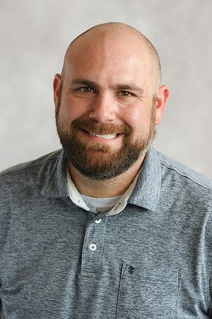 Ed Isabella [headshots] 36