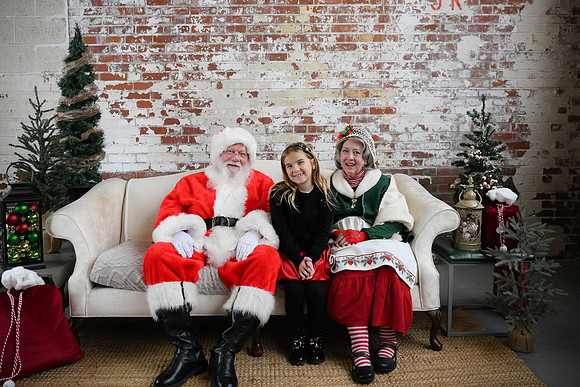 2024 Santa [Derringer] 01
