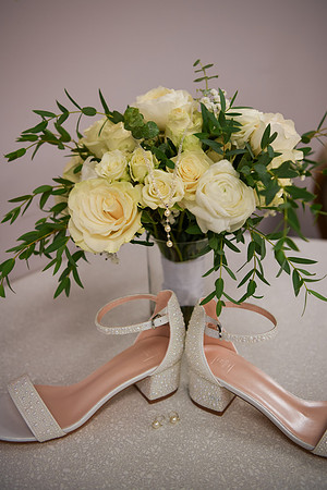 Kellie & Jim [getting ready] 041