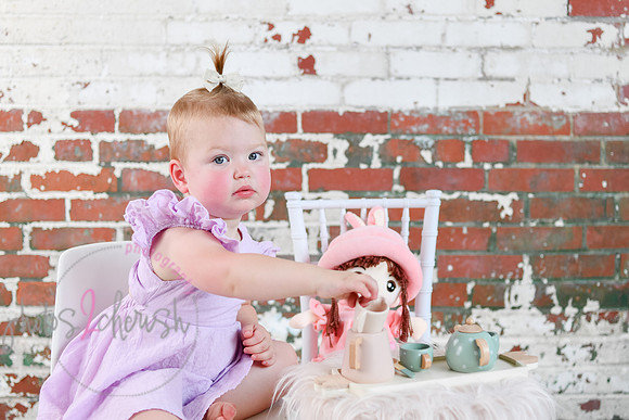 Leah [turns two] 135