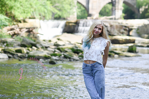 Gwen [MHS Senior] 106
