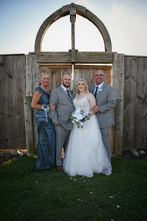 Piper & Eddie [Bride Family] 148
