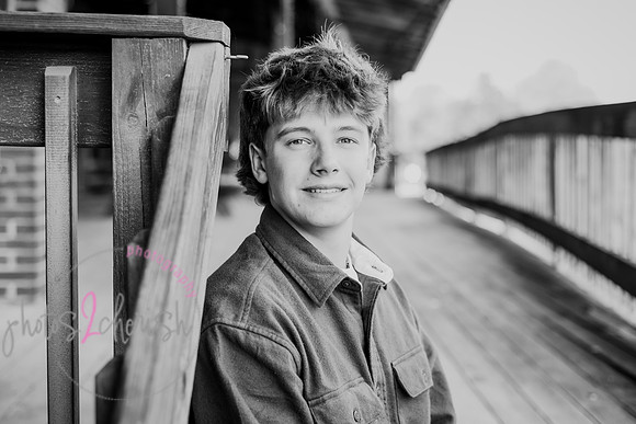 2025 MHS Senior [Cameron] 014