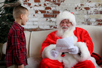 2024 Santa [Hutchinson] 03
