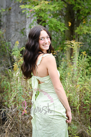 Kate MHS Class of 2025 [peek] 013