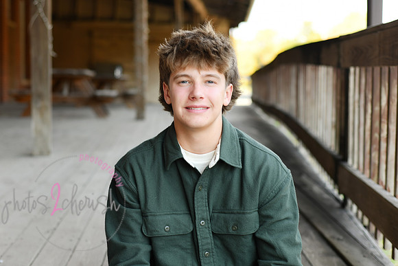 2025 MHS Senior [Cameron] 003