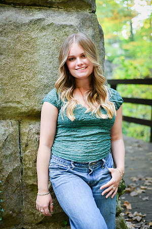 peek at Gwen [class of 2025] 35