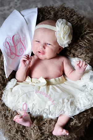 Amelia [newborn] images 087