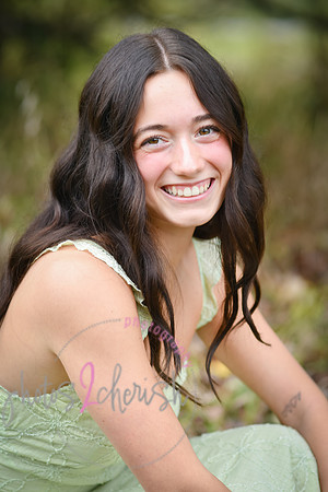 Kate MHS Class of 2025 [peek] 026