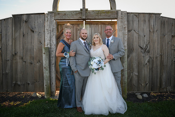 Piper & Eddie [Bride Family] 193