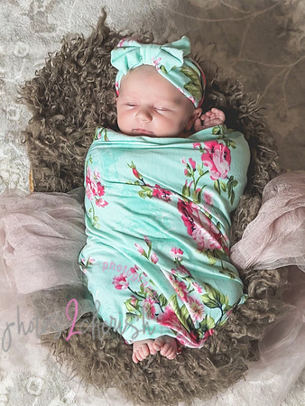 Amelia [newborn] images 120