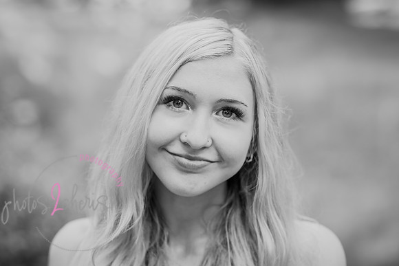 Gwen [MHS Senior] 183