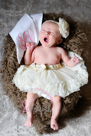 Amelia [newborn] images 092