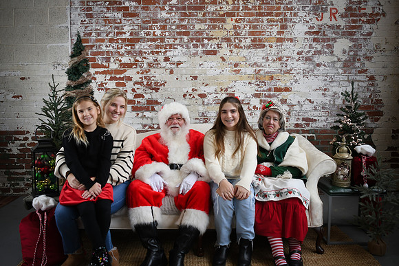 2024 Santa [Derringer] 12