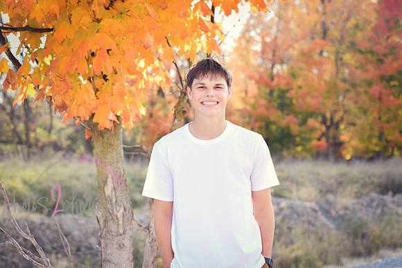 Caden [MHS Class of 2025] peek 37