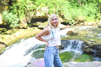 Gwen [MHS Senior] 011