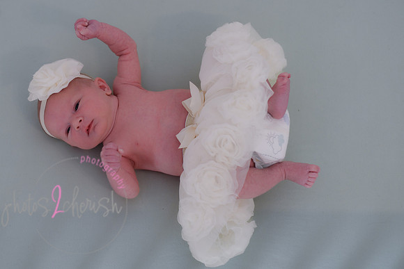 Amelia [newborn] images 130