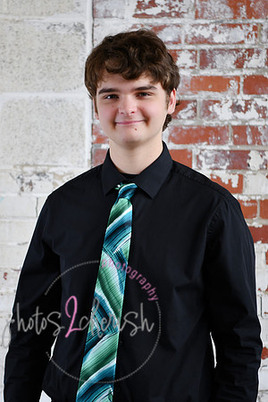 Jacob [MHS class of 2024] 014