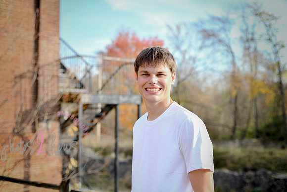 Caden [MHS Class of 2025] peek 43