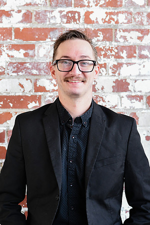 Ron Headshots 16
