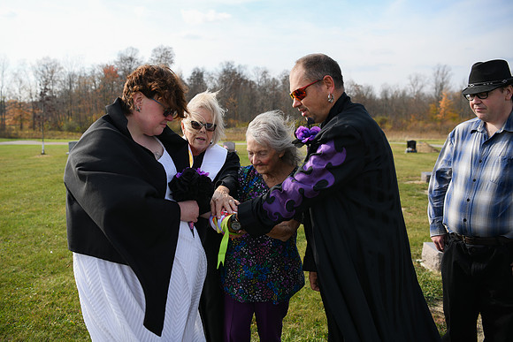 Billie & Dale Vow Renewal 061