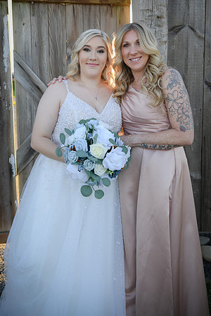 Piper & Eddie [Bride Family] 102