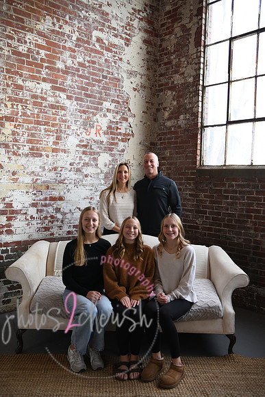 Magazine Cover Family [2025 January] 03