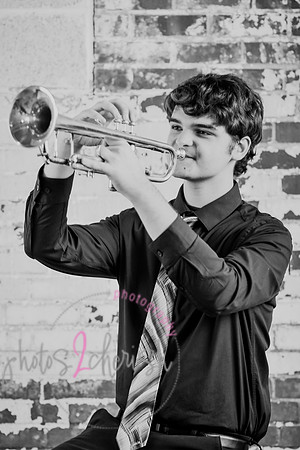 Jacob [MHS class of 2024] 022