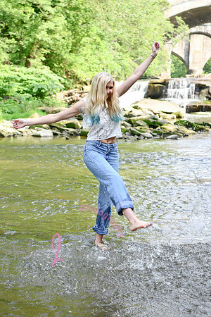 Gwen [MHS Senior] 130