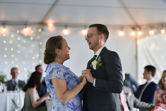 Carter & Marlah Reception [Mother Son Dance] 152