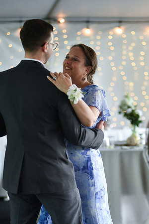 Carter & Marlah Reception [Mother Son Dance] 140