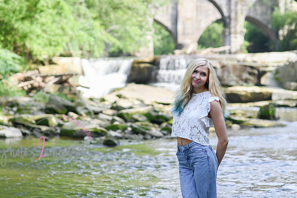 Gwen [MHS Senior] 112